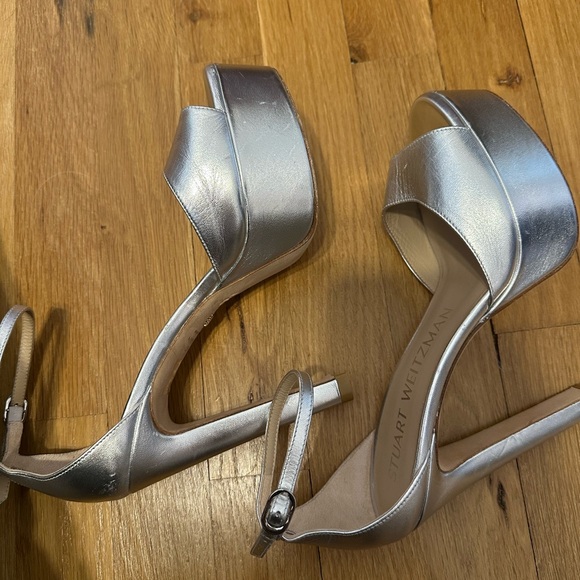 Stuart Weitzman Metallic Silver Platform Heels - Picture 5 of 8